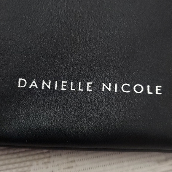 Danielle Nicole Black Crossbody Chain Clutch Bag - Picture 3 of 9